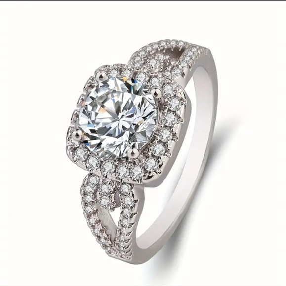 💍💍BEAUTIFUL!! White Sapphire White Gold plated ring💍💍 - Picture 2 of 14